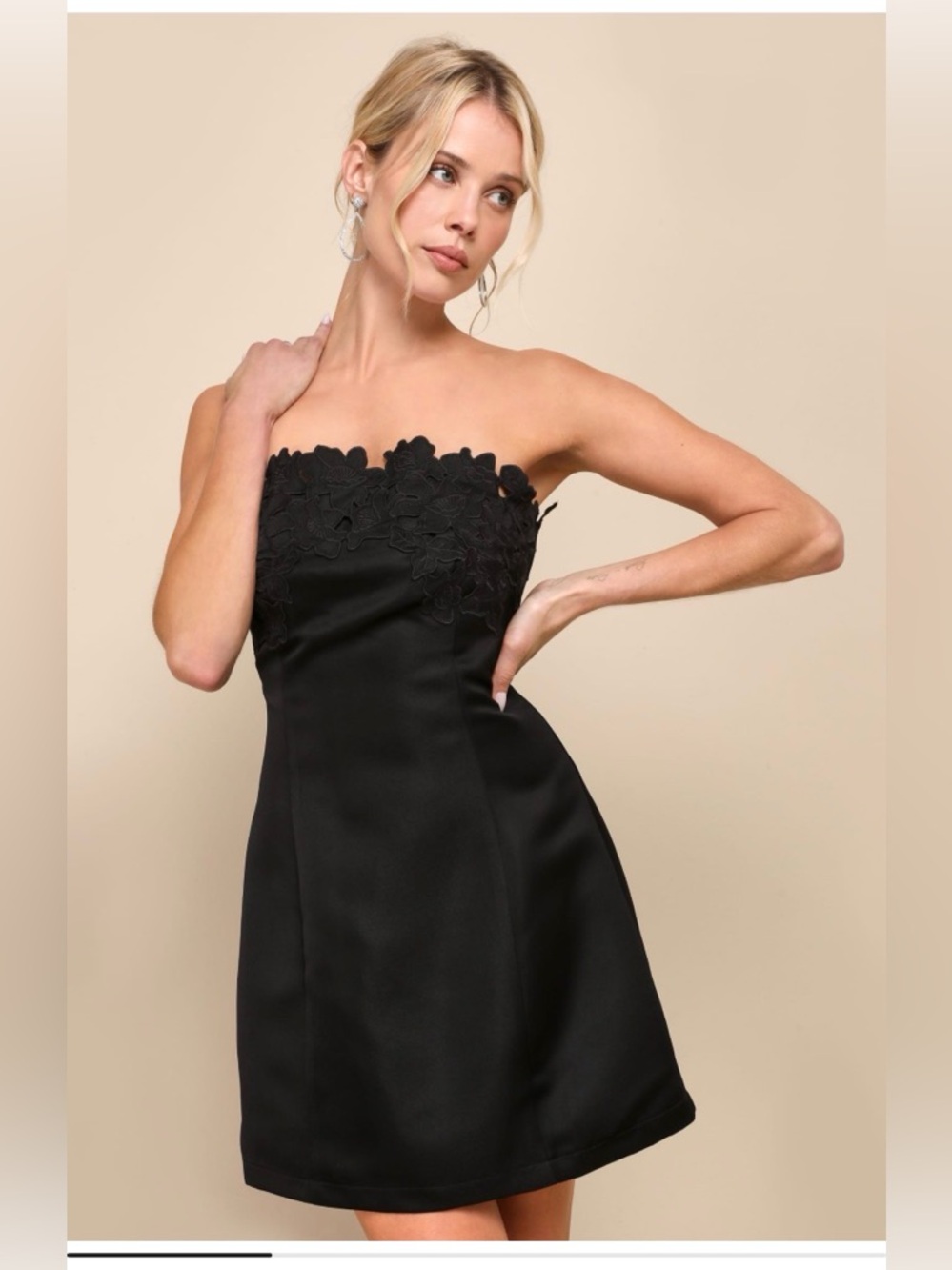 Lulu's Black Strapless Floral-Appliqué Mini Dress